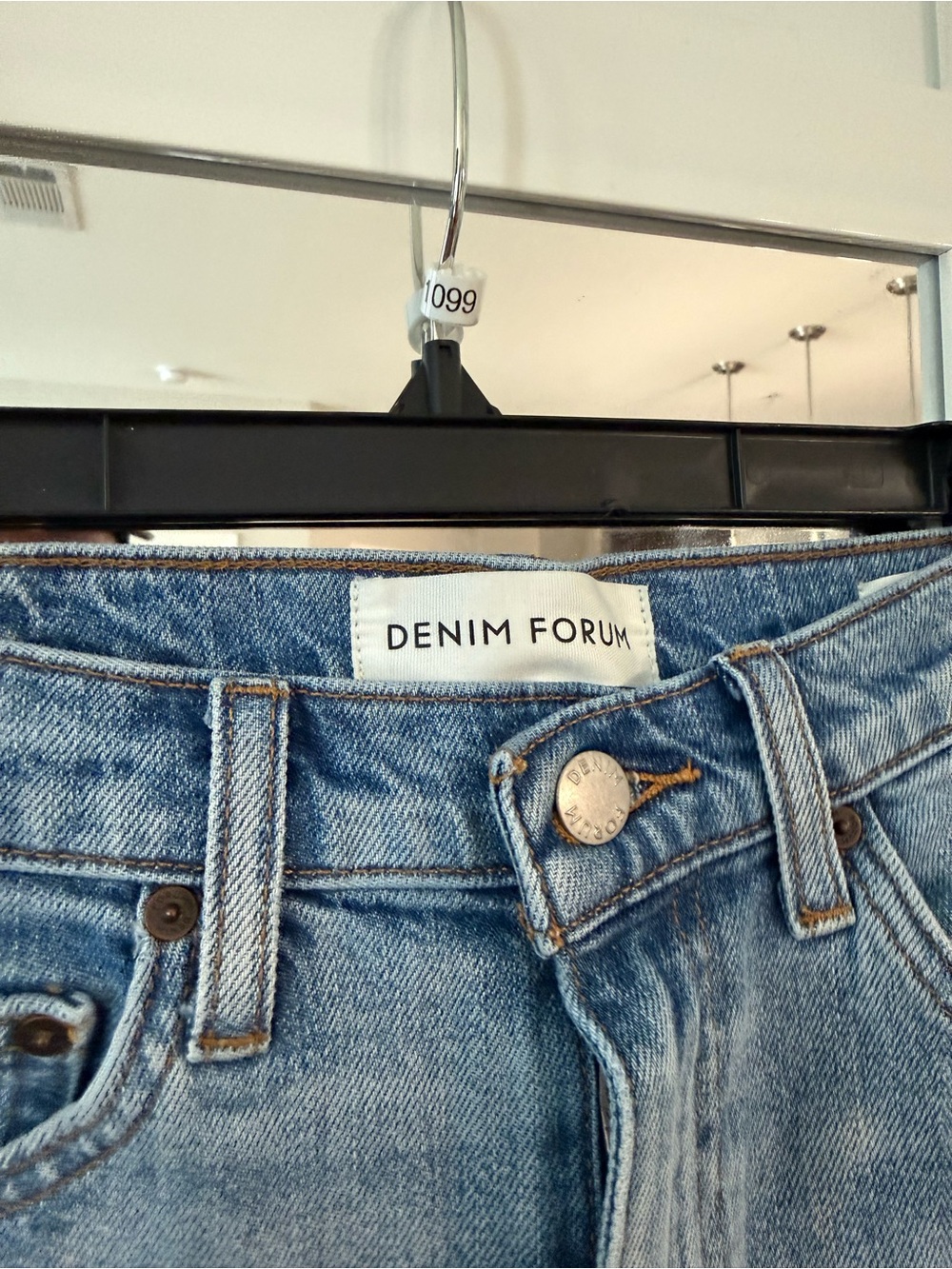 Denim Forum The ’50s Arlo Mid Thigh Denim Shorts High Rise Blue Size 27 - Picture 3 of 6